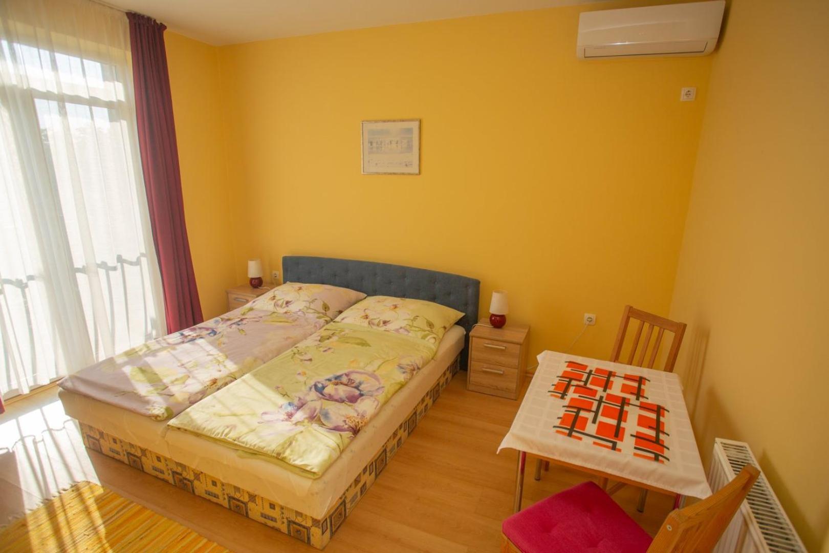 康迪克斯公寓旅馆 Sárvár 外观 照片